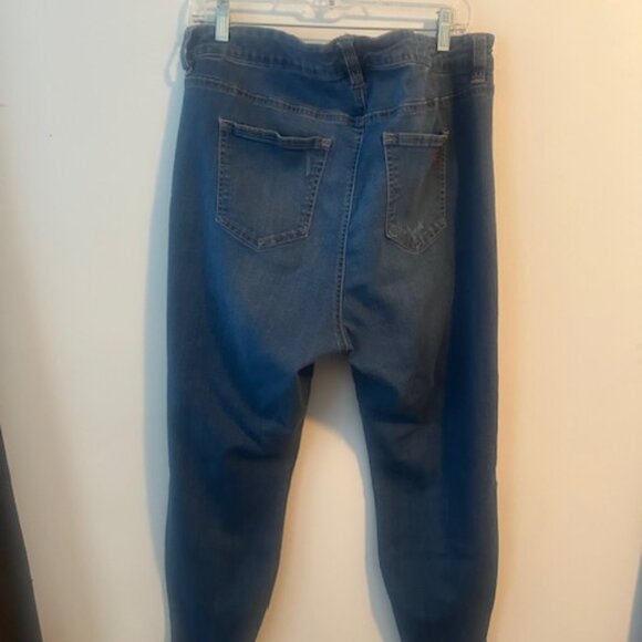 Molly & Isadora 5 pocket distressed skinny denim jeans, size 16 - Picture 3 of 5